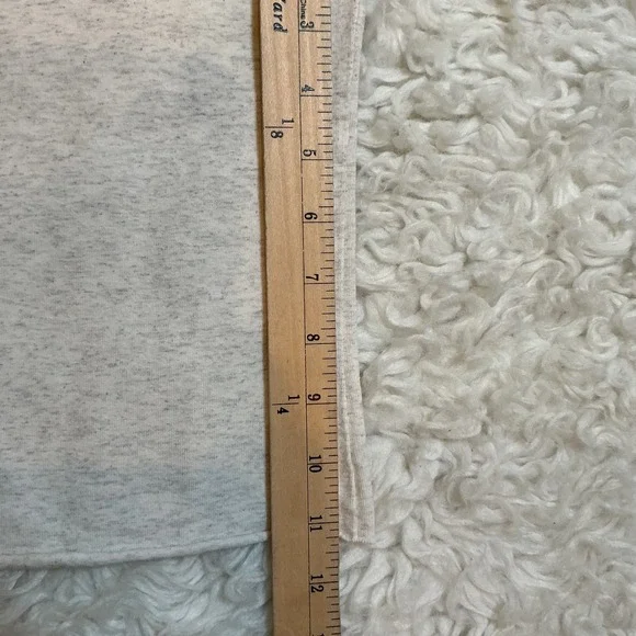 Brandy Melville Off The Shoulder Short Sleeve Heather Gray Crop Top One Size - Picture 4 of 5